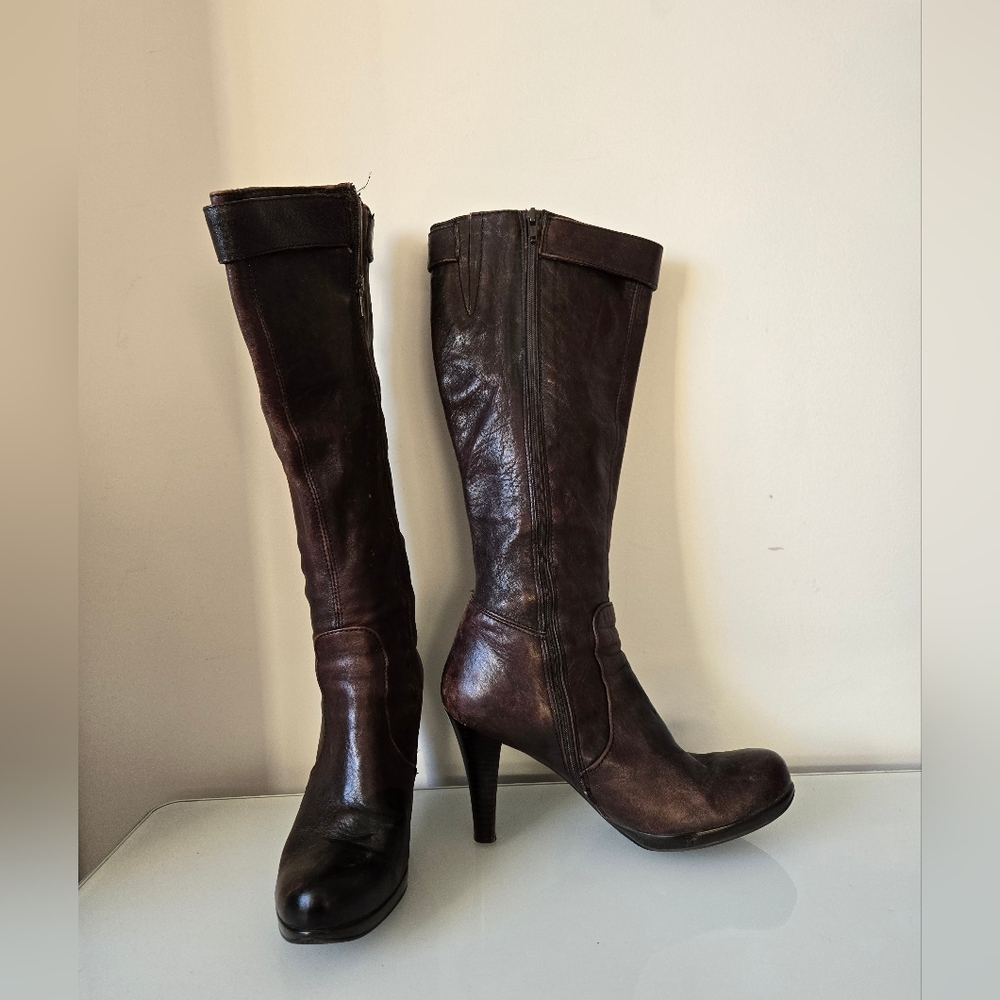 ARNOLD CHURGIN tall brown heeled leather boots. Size 39 (8-8.5) - Picture 3 of 15